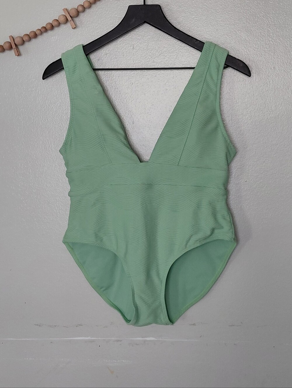 Heat Swimwear Textured Green Deep V Full Coverage One Piece Swimsuit Medium